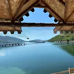 The Mussel House