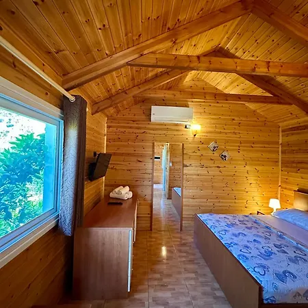 The Mussel House Ksamil